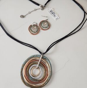 Karma Bella Antiqued Copper Tone Swirled Circle Dangle Earrings And Necklace